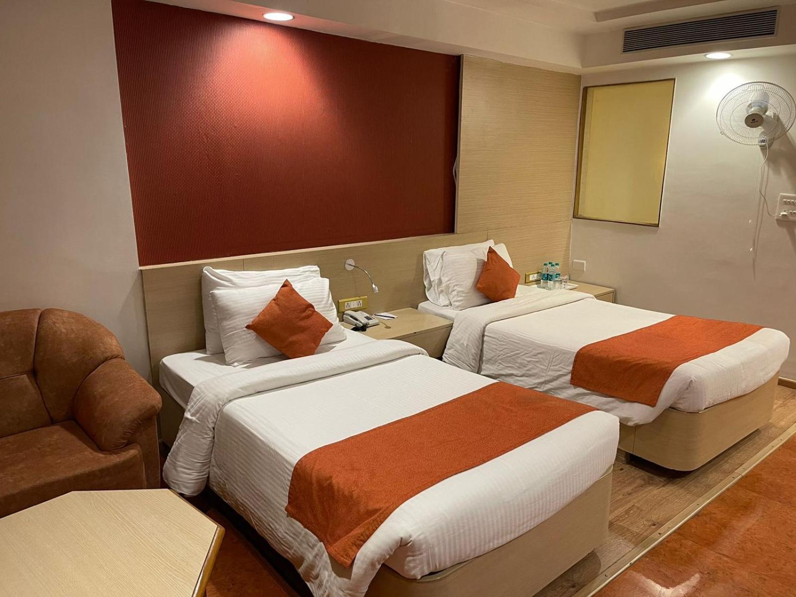 Hotel Amer Green'S Bhopal Dış mekan fotoğraf