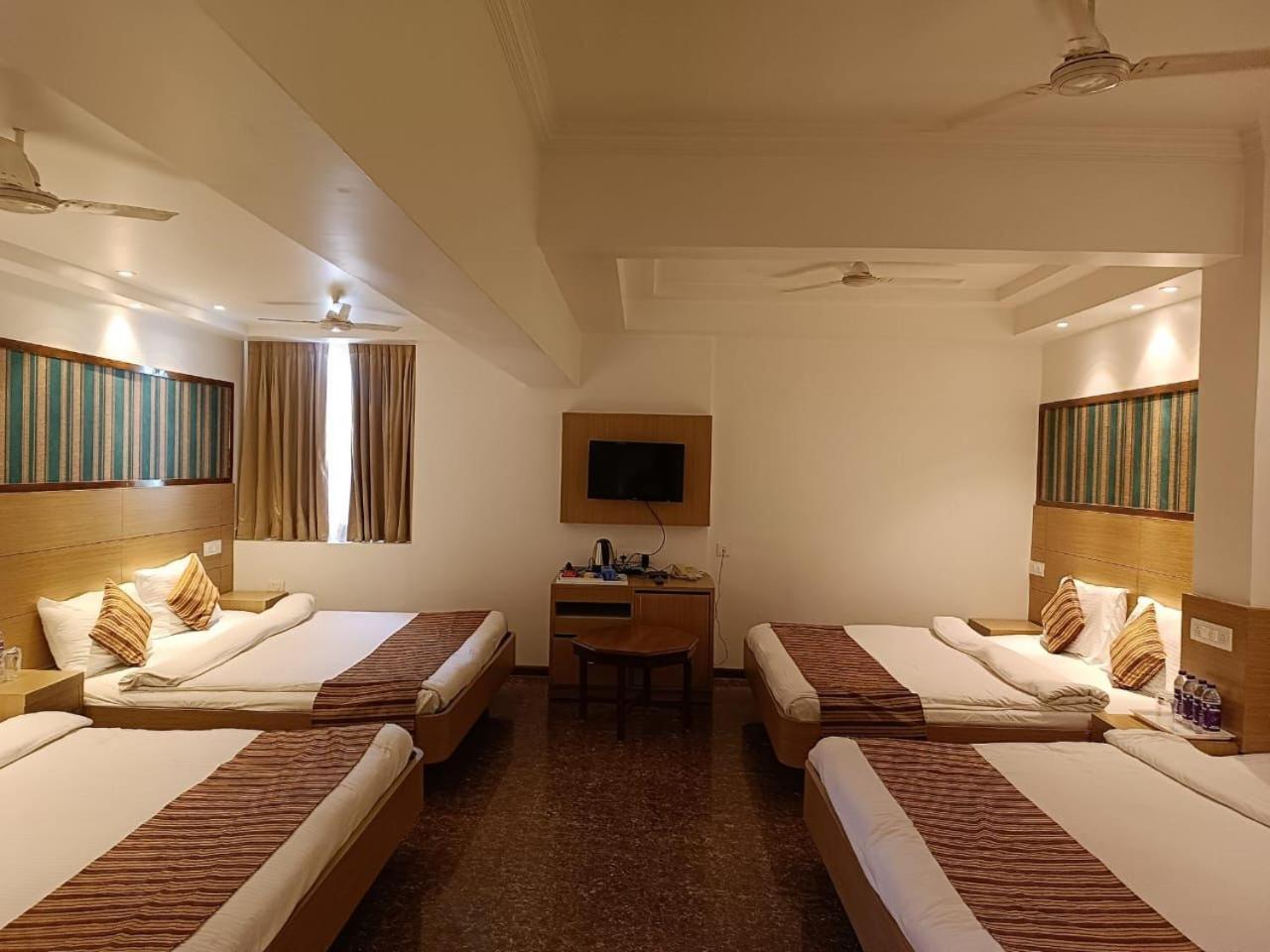 Hotel Amer Green'S Bhopal Dış mekan fotoğraf